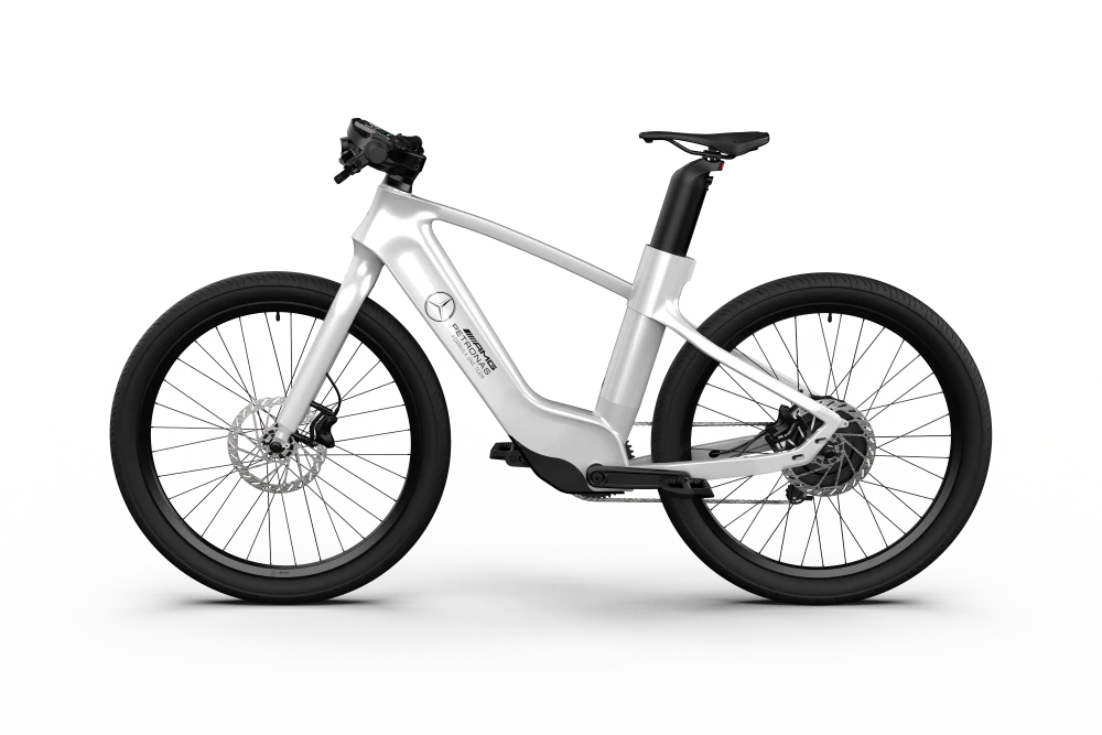 Mercedes-AMG PETRONAS F1® Team City Edition 750 Electric Bike