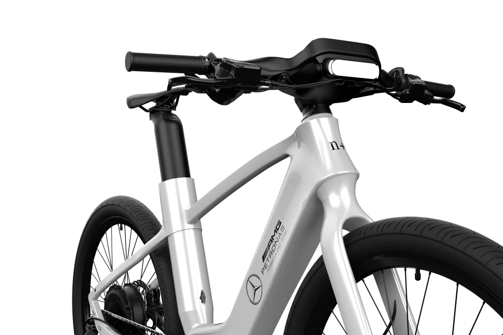 Mercedes-AMG PETRONAS F1® Team City Edition 750 Electric Bike